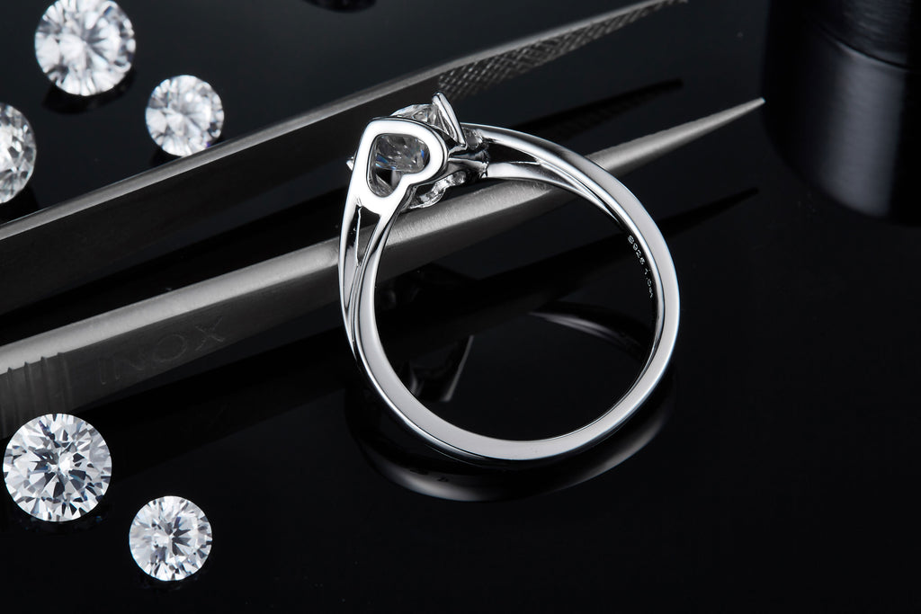 Angel's Heart - Set With 1-carat Top-quality Moissanite S925 Silver And Platinum-plated Diamond Wedding Ring. The Ring Can Be Inspected With A Diamond Pen