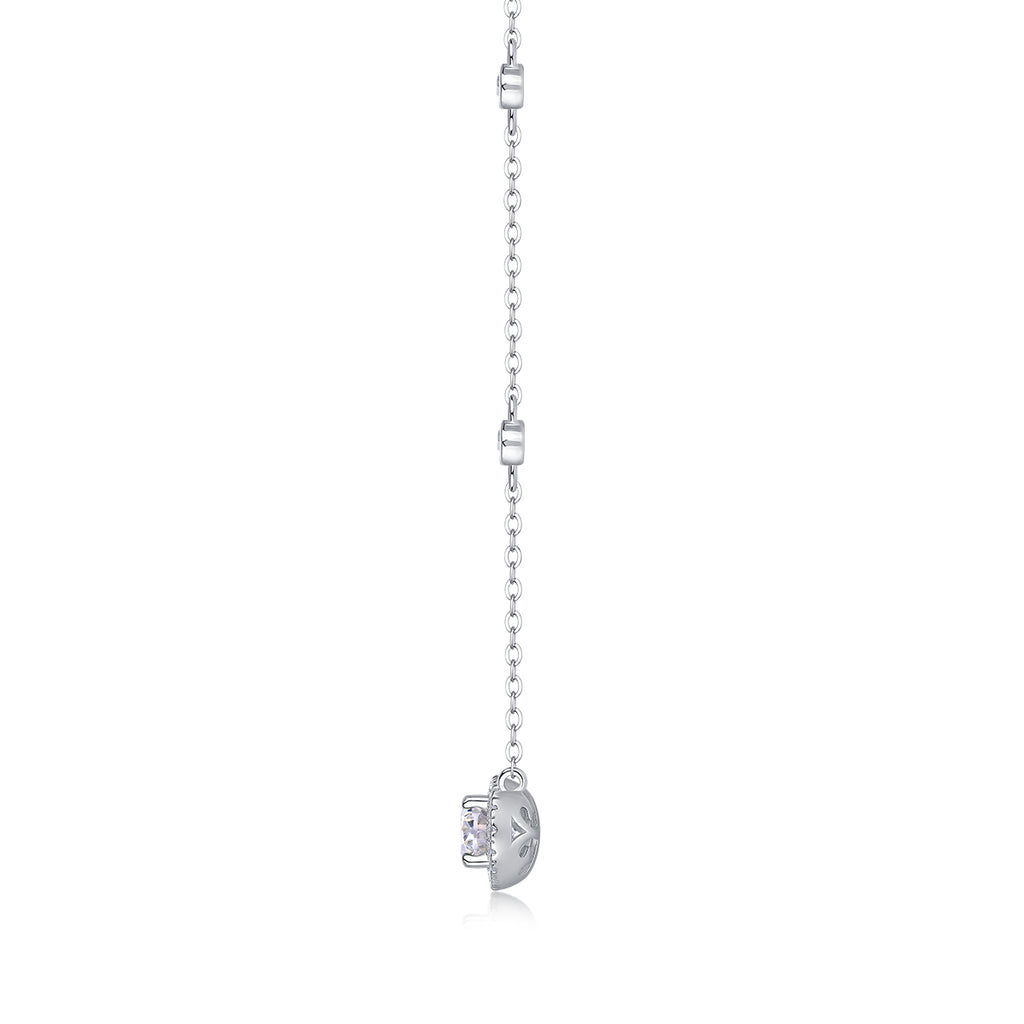 White Summer Night - A Fashionable And Luxurious Diamond Jewelry Pendant Set With Egg-shaped Moissanite S925 Sterling Silver And Platinum Plating