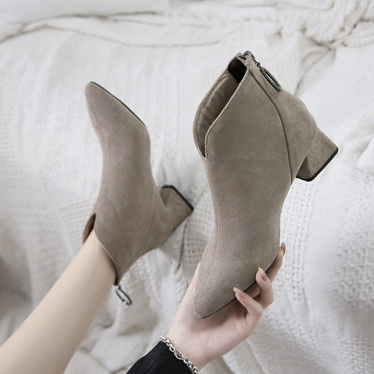 Chunky-heeled Pointed-toe Short Martin Boots