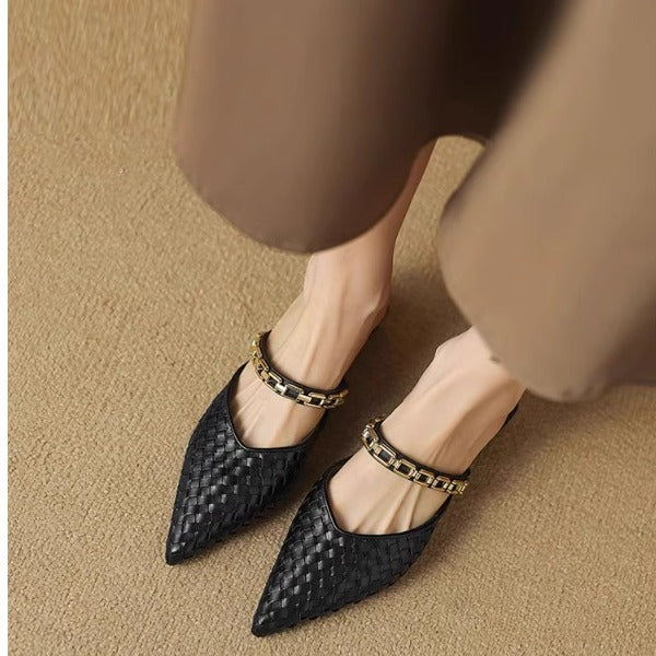 Chain-style Strappy Pointed-toe Low-heeled Flat Sandals