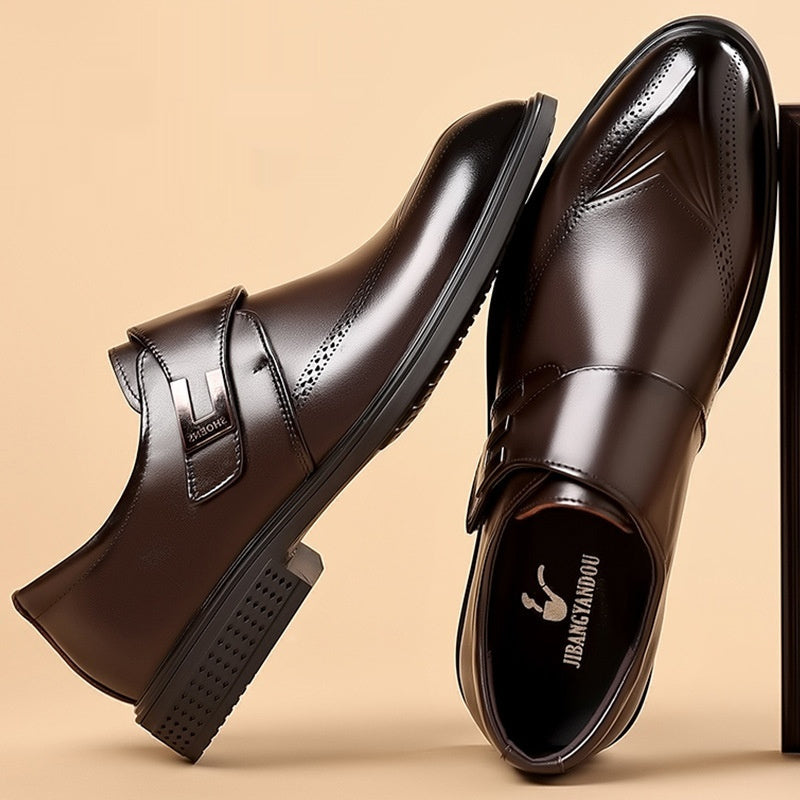 Leather Shoes Made From Full-Grain Cowhide With A Pipe-Shaped Toe