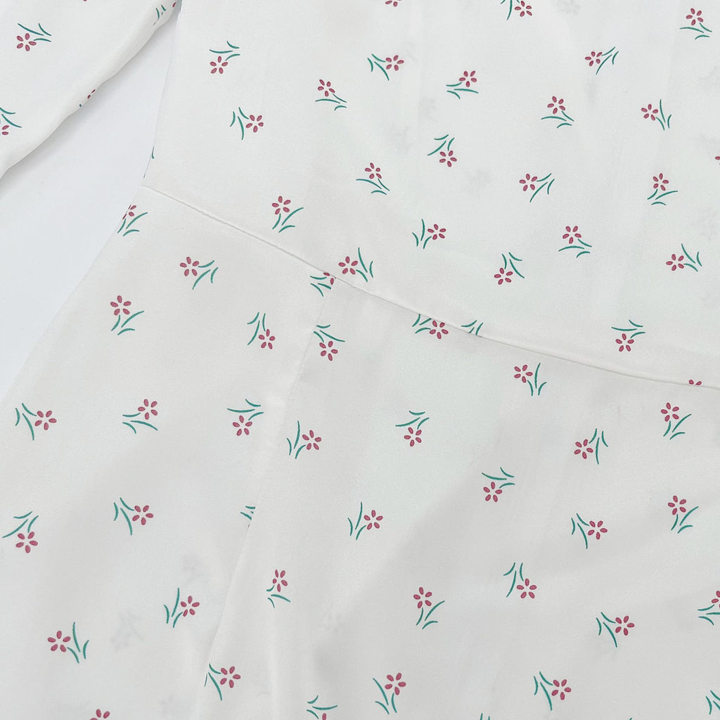 Fitted Vintage Floral Long Sleeve Dress