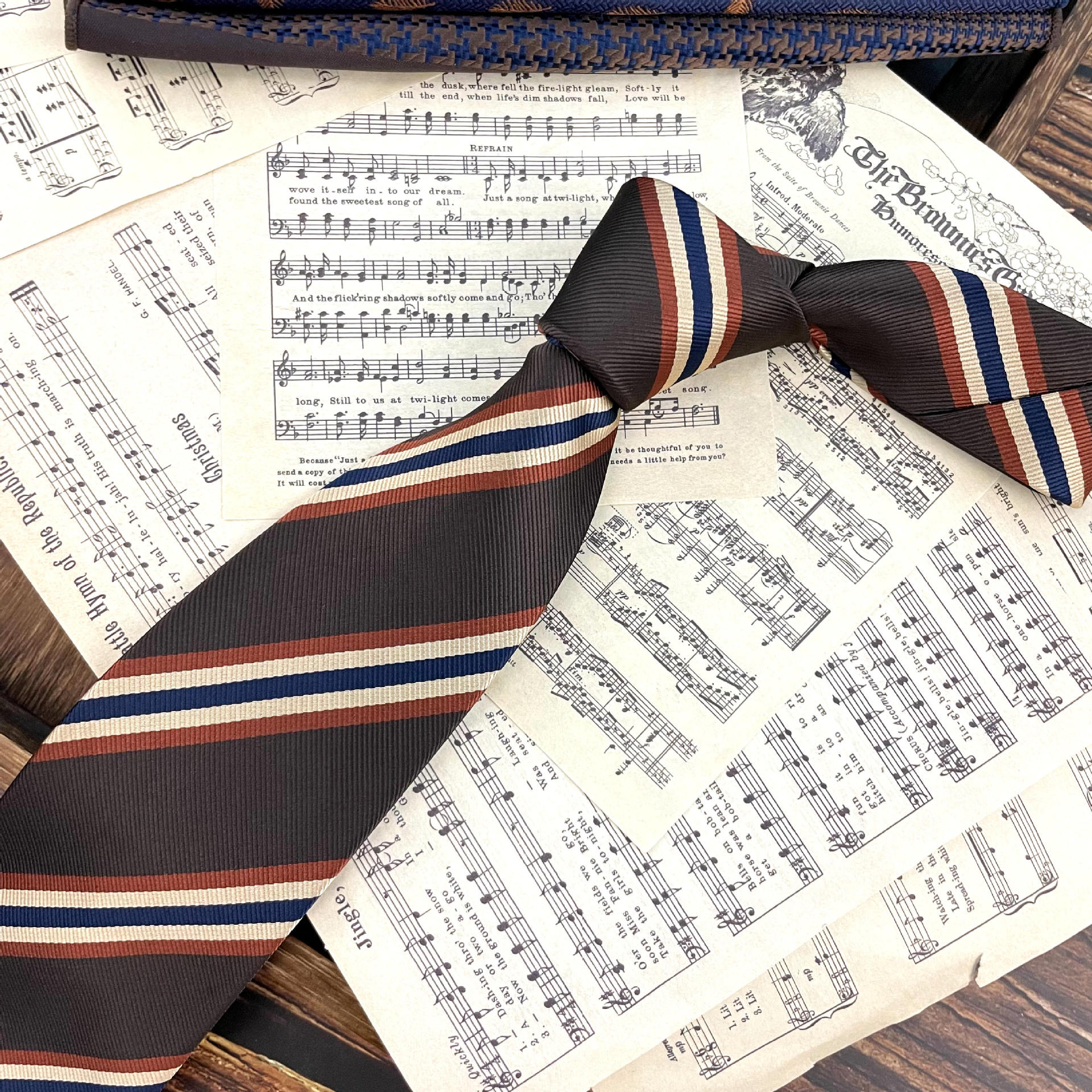Retro Coffee Color Orange Red Striped Tie Hand Hit 8CM