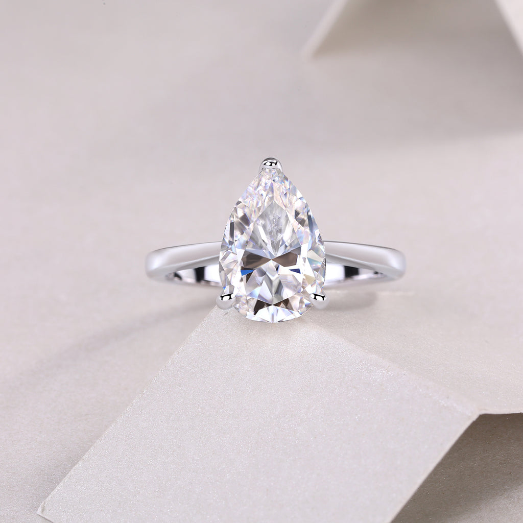 The Ultimate Simplicity - Set With Top-quality Heart-shaped Moissanite S925 Silver And Platinum-plated Diamond Wedding Ring. The Ring Can Be Tested With A Diamond Pen In Yellow Gold And Rose Gold