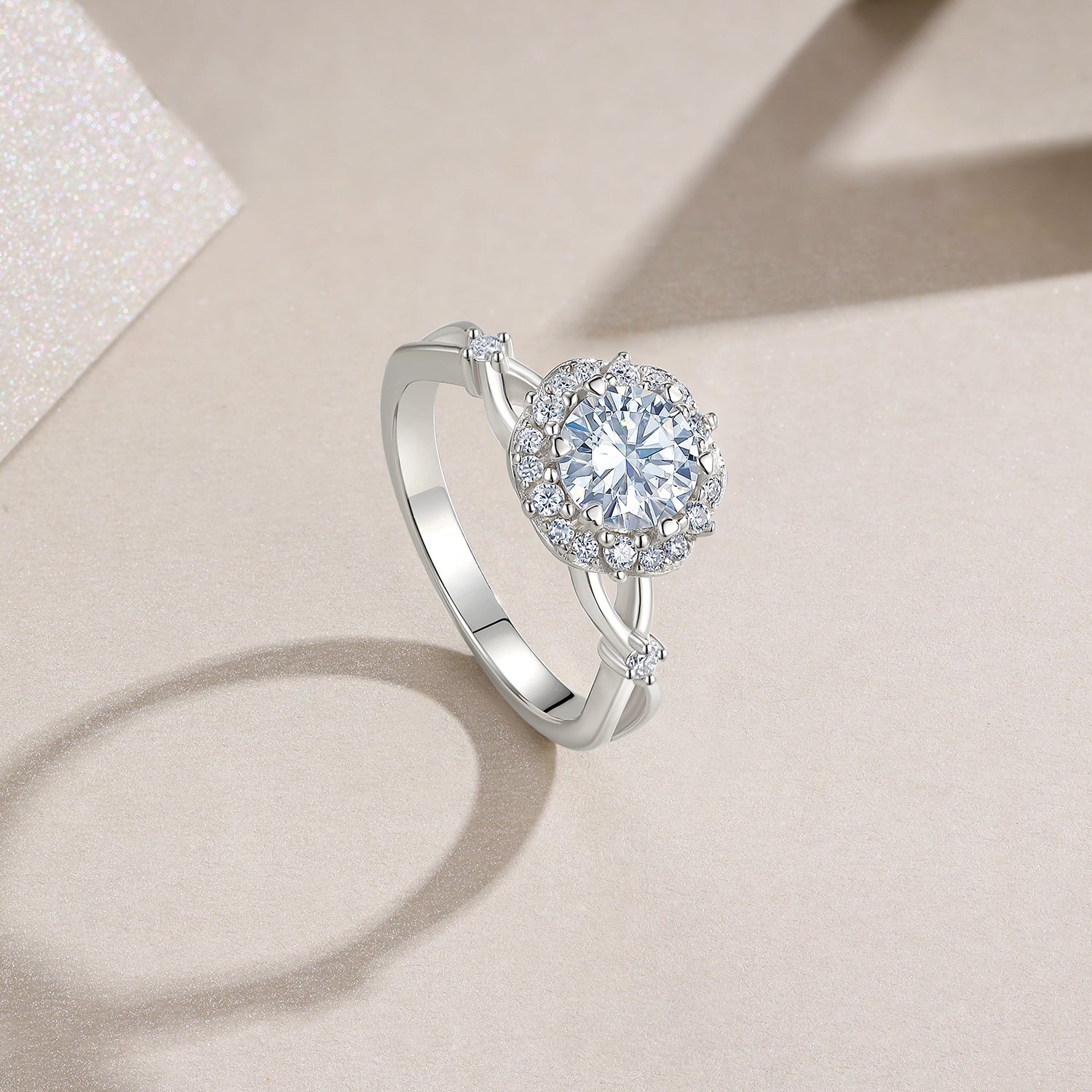 1-carat Luxury And Fashionable Light Luxury Jewelry Silver Ring Set With Top-quality Moissanite, S925 Silver Plated Platinum