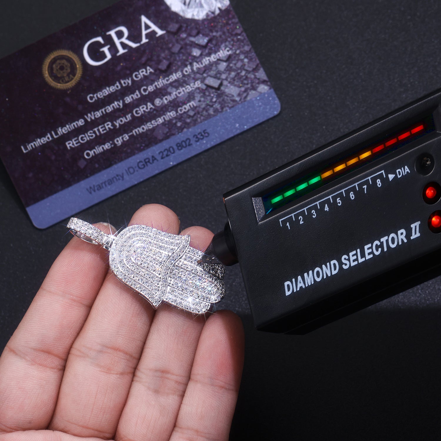 Master The Stars - A Fashionable And Trendy Necklace Pendant Set With Top-quality Moissanite S925 Silver And Platinum Plating Can Be Tested With A Diamond Pen