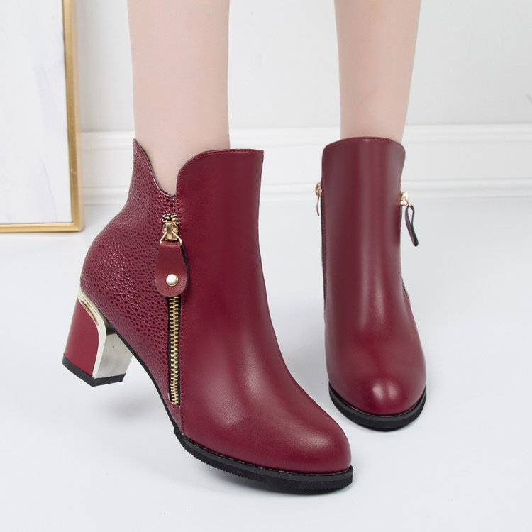 Pointed Mid-heel Martin Boots