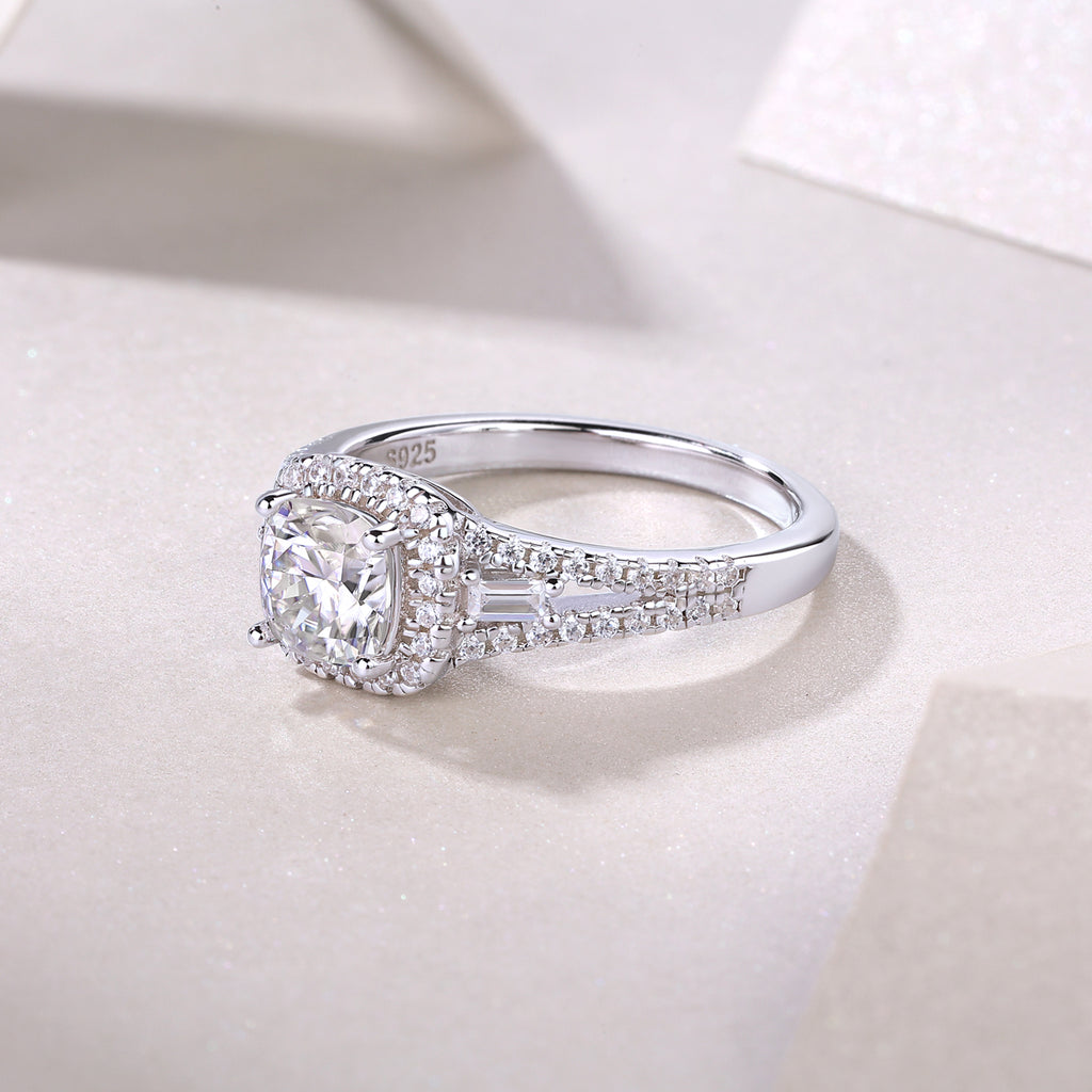 Day By Day - A Wedding Ring Set With Top-quality Moissanite S925 Silver And Platinum-plated Diamond Can Be Tested With A Diamond Pen