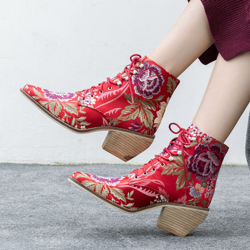 Embroidered Wood-woven Thick-heeled Short Boots